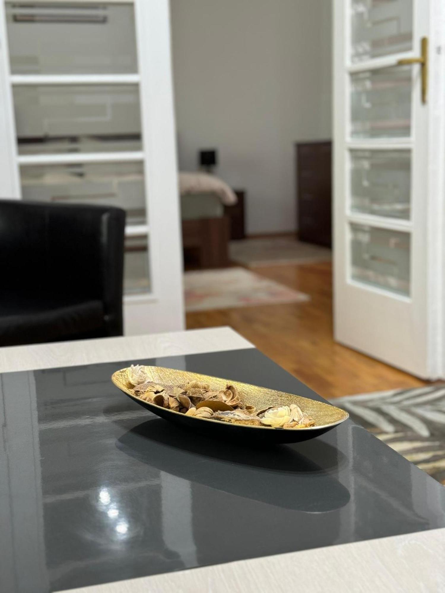 Apartament Victoria Timisoara Bagian luar foto